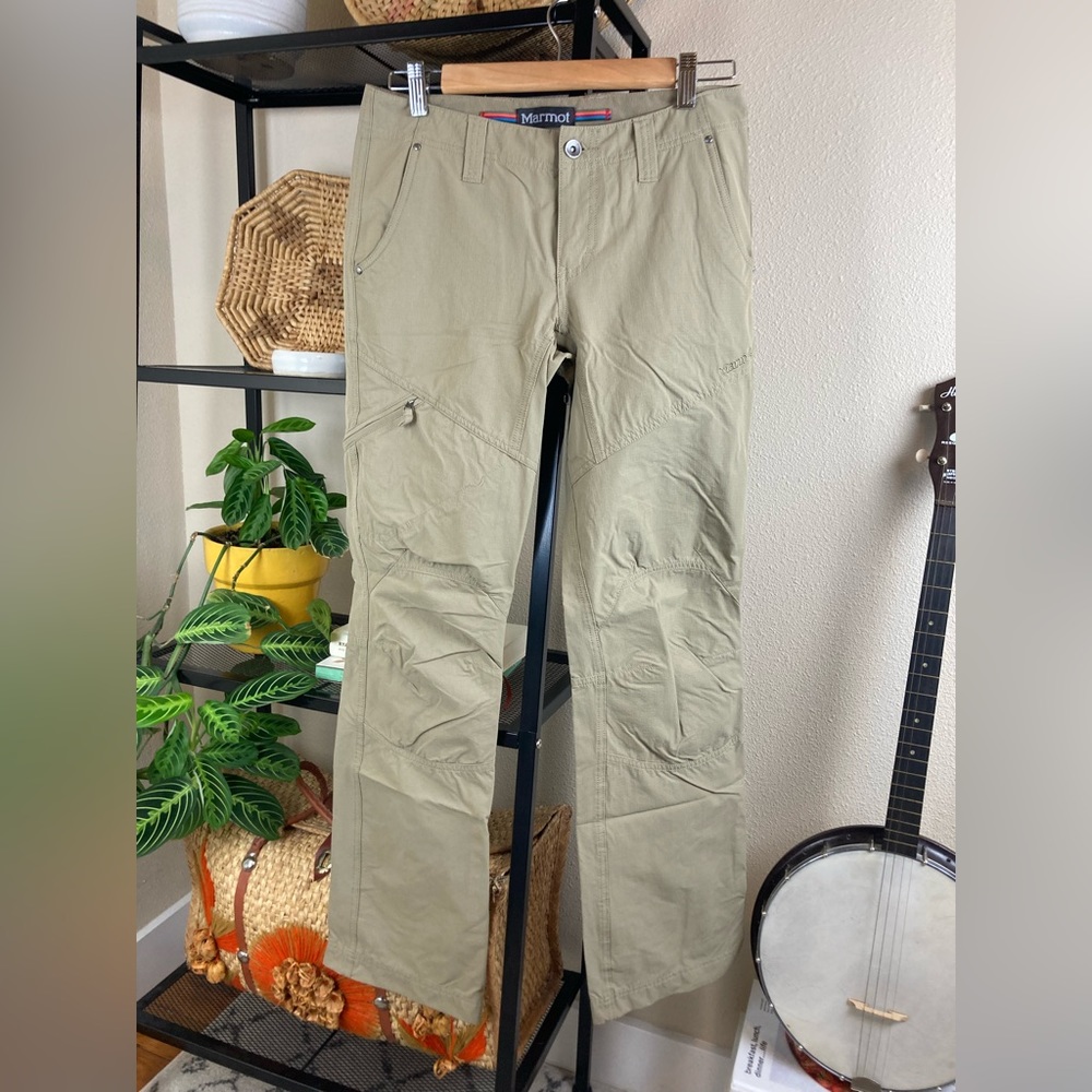 MARMOT woman’s hiking pants. Tan size 6